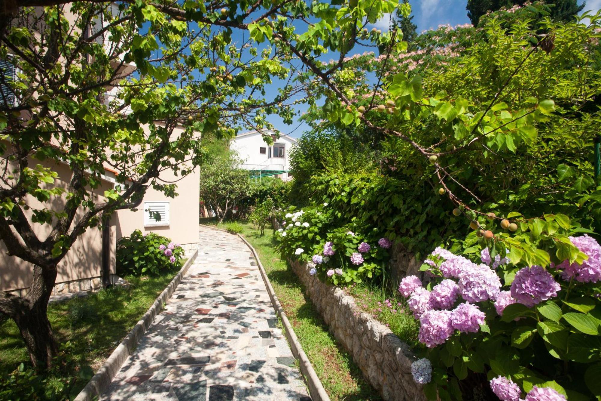 Bed & Breakfast Mario Krk Town Luaran gambar